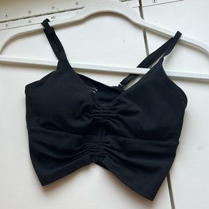 SUPER CUTE CROSS WORKOUT TOP SIZE XS ATHLETA